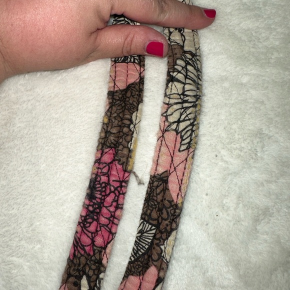 Vera Bradley Tote w/ Tortoise Shell Toggle Closure in Mocha Rouge - Picture 7 of 8